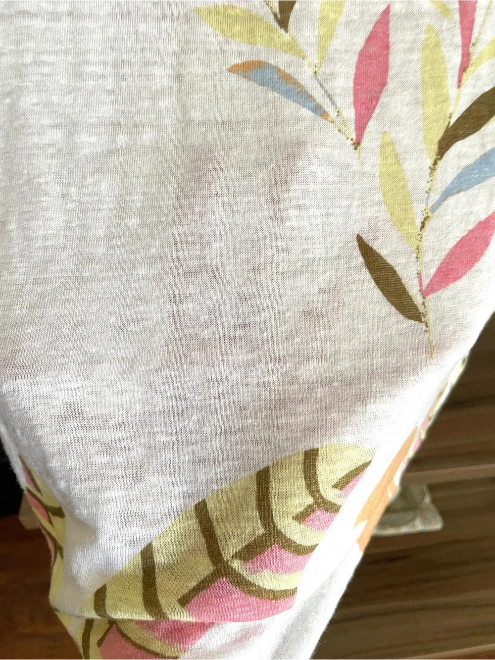 Cynthia Rowley White Floral 100% Linen Tee, Size Medium - Picture 3 of 6